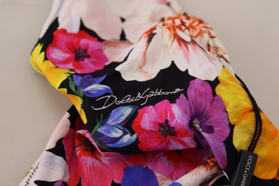 Bas de maillot de bain Dolce & Gabbana à fleurs noires, maillot de bain élégant pour femmes, look estival sophistiqué.