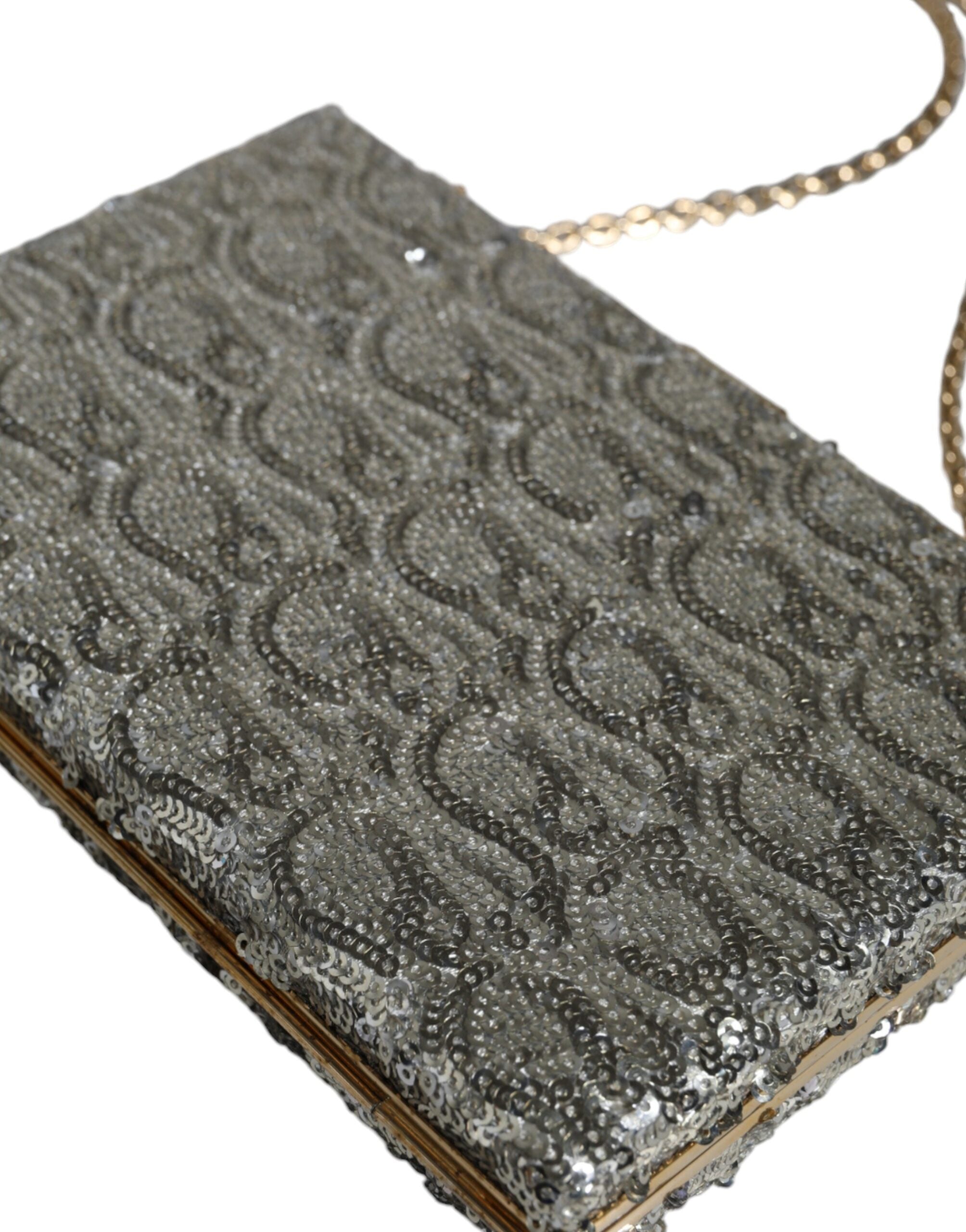 Pochette de soirée en argent à sequins Dolce & Gabbana, sac à bandoulière élégant pour occasions spéciales.