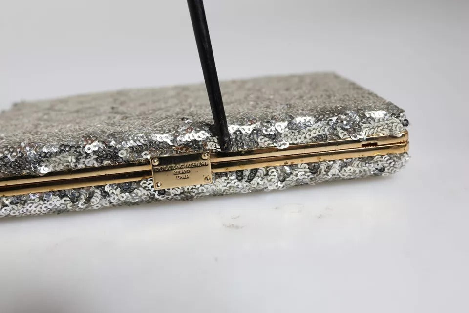 Sac clutch argenté à sequins Dolce & Gabbana, pochette de soirée élégante avec bandoulière pour occasions spéciales.