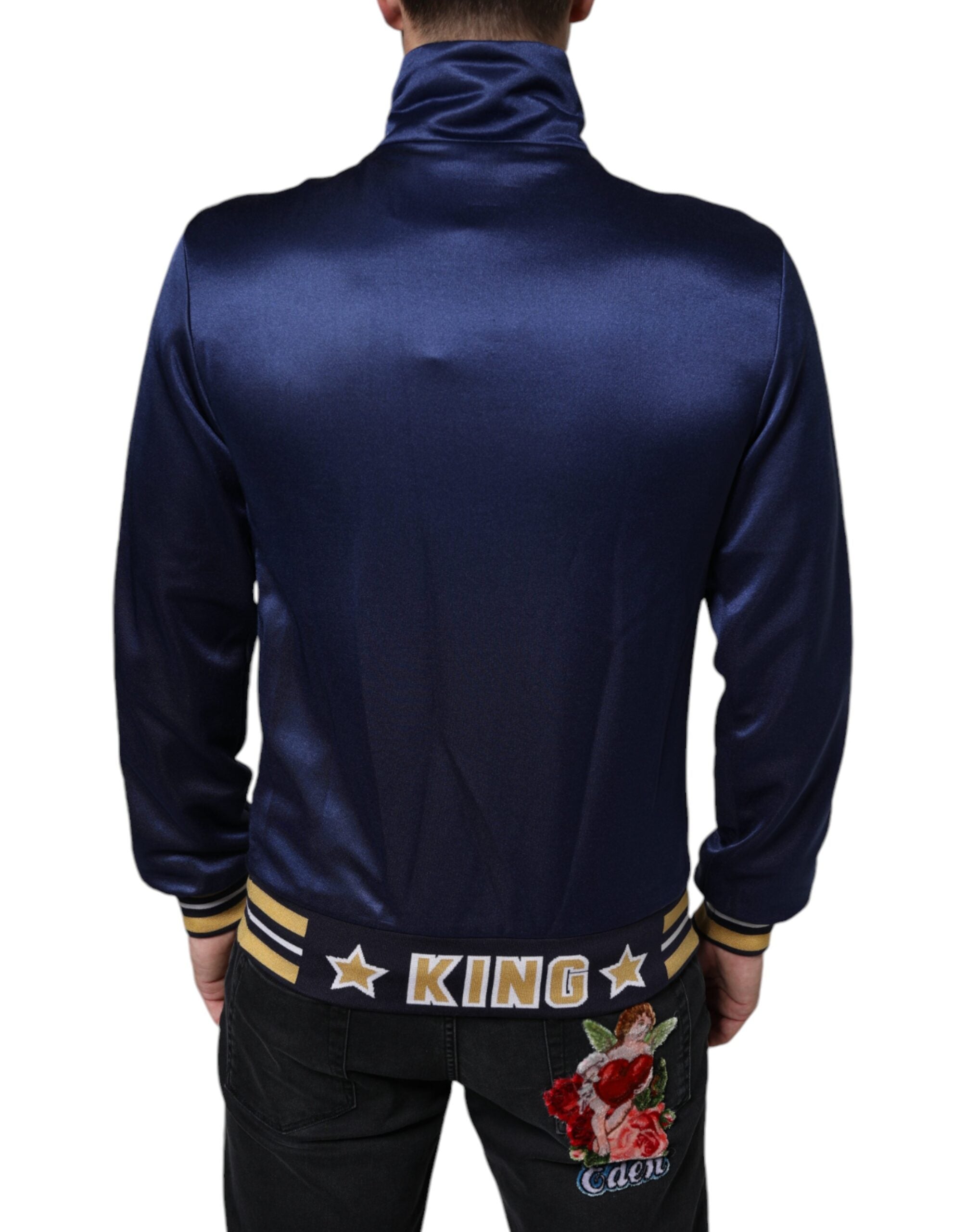 Pull Dolce & Gabbana à rayures bleues avec patch héraldique et motif d'abeille royale, doux et élégant pour homme.
