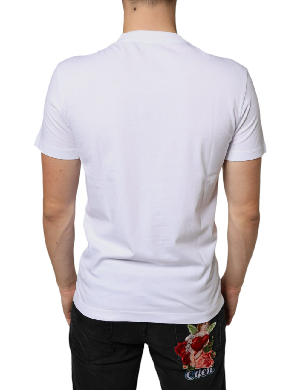 T-shirt casual blanc en coton Dolce & Gabbana avec appliqué DG, vue de face, mode élégante et décontractée.