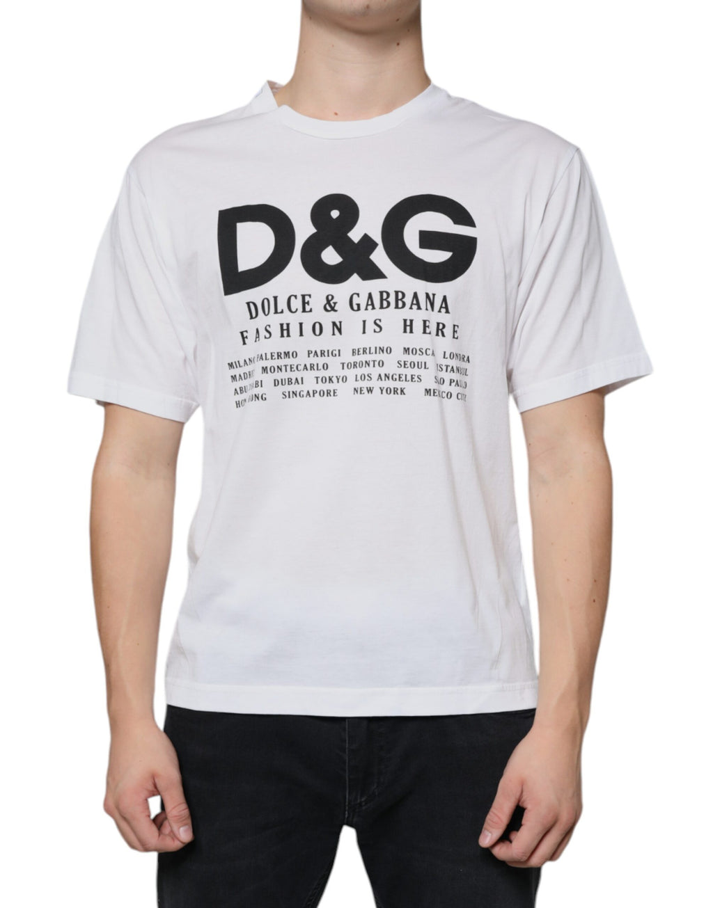 T-shirt décontracté blanc en coton Dolce & Gabbana avec logo DG imprimé, vue de face.