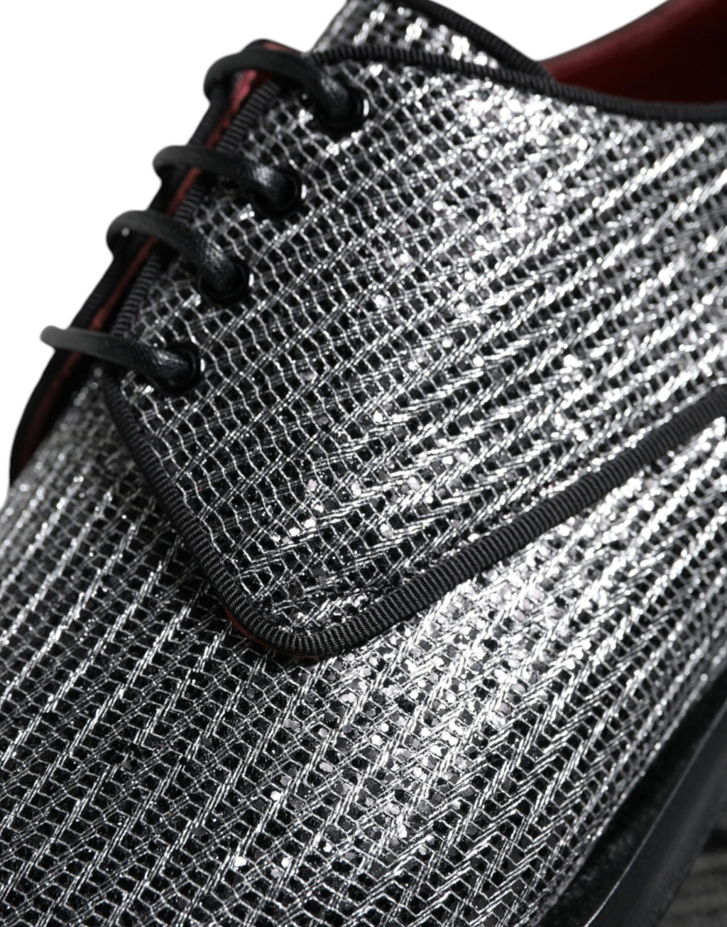 Chaussures derby formelles en polyuréthane argenté de Dolce & Gabbana, élégantes et sophistiquées pour homme.