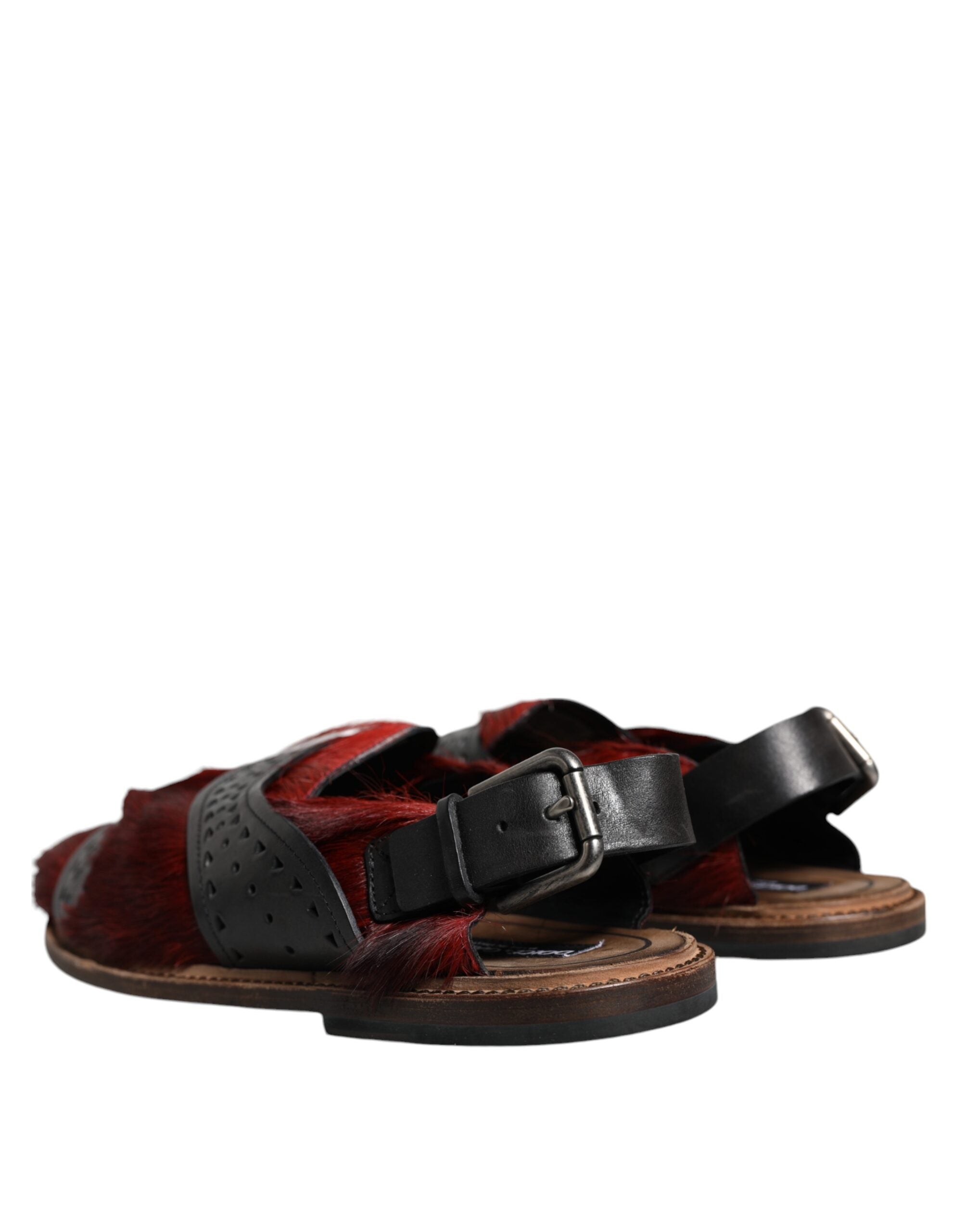 Sandales en cuir avec tresse rouge et noire Dolce & Gabbana, style élégant et sophistiqué, vues de côté sur fond blanc.