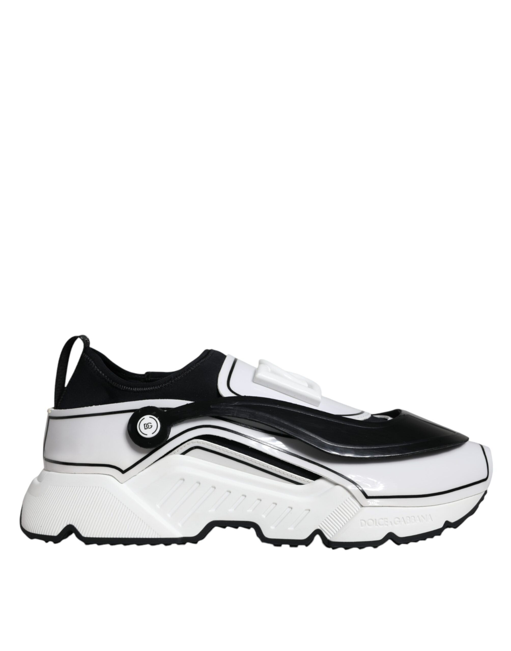 Chaussures Dolce & Gabbana Daymaster sneakers blanches et noires avec logo en plaque, vue de face.