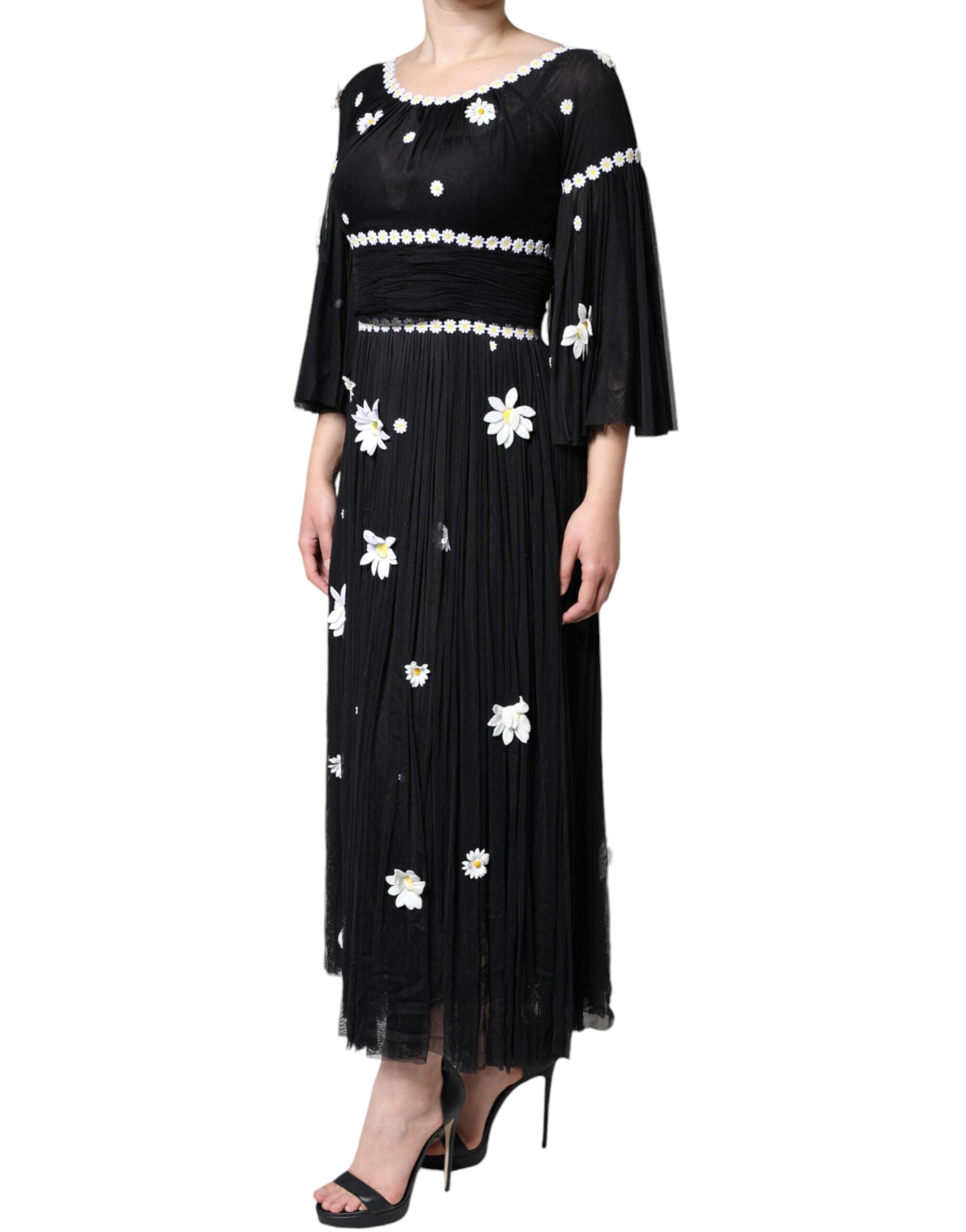 Robe longue en soie noire Dolce & Gabbana avec motif de marguerites en A-line, élégante et fluide.
