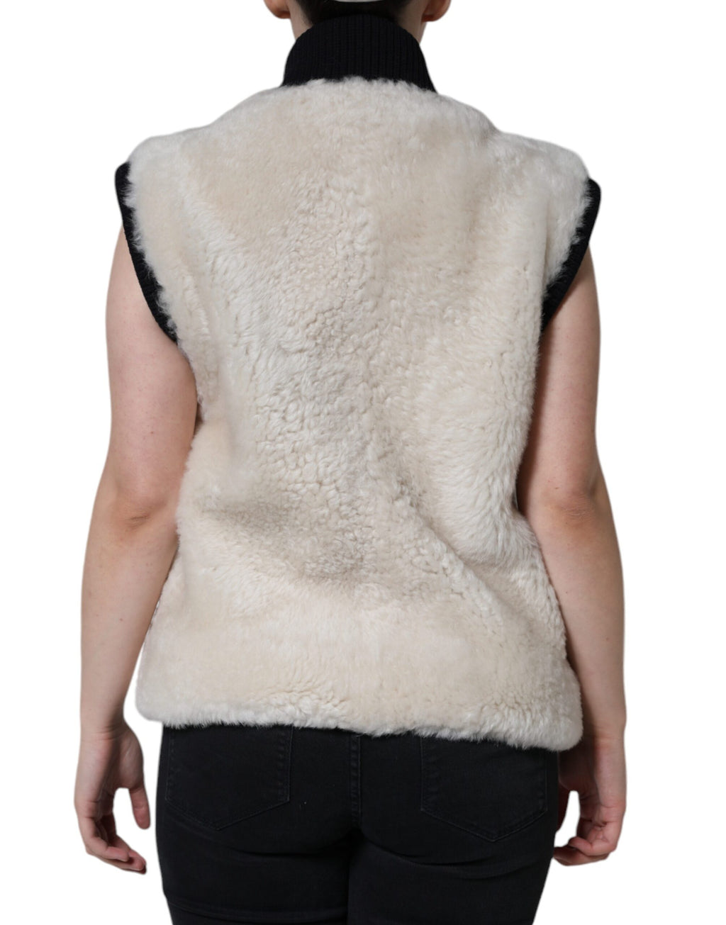 Gilet en cuir et shearling blanc Burberry Warrenford, veste élégante avec col en fourrure et finition haut de gamme.