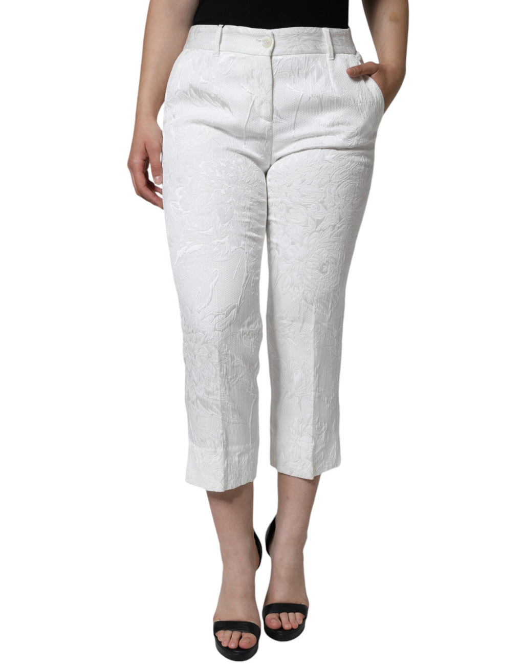 Pantalons courts en coton brocart floral blanc de Dolce & Gabbana, style élégant et moderne.