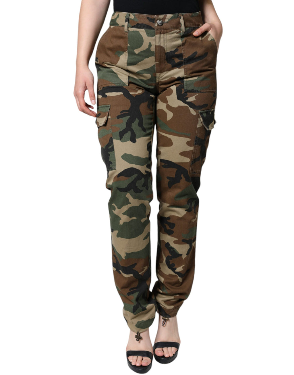 Pantalon cargo camouflage multicolore Dolce & Gabbana avec poches et style décontracté, vue en gros plan.