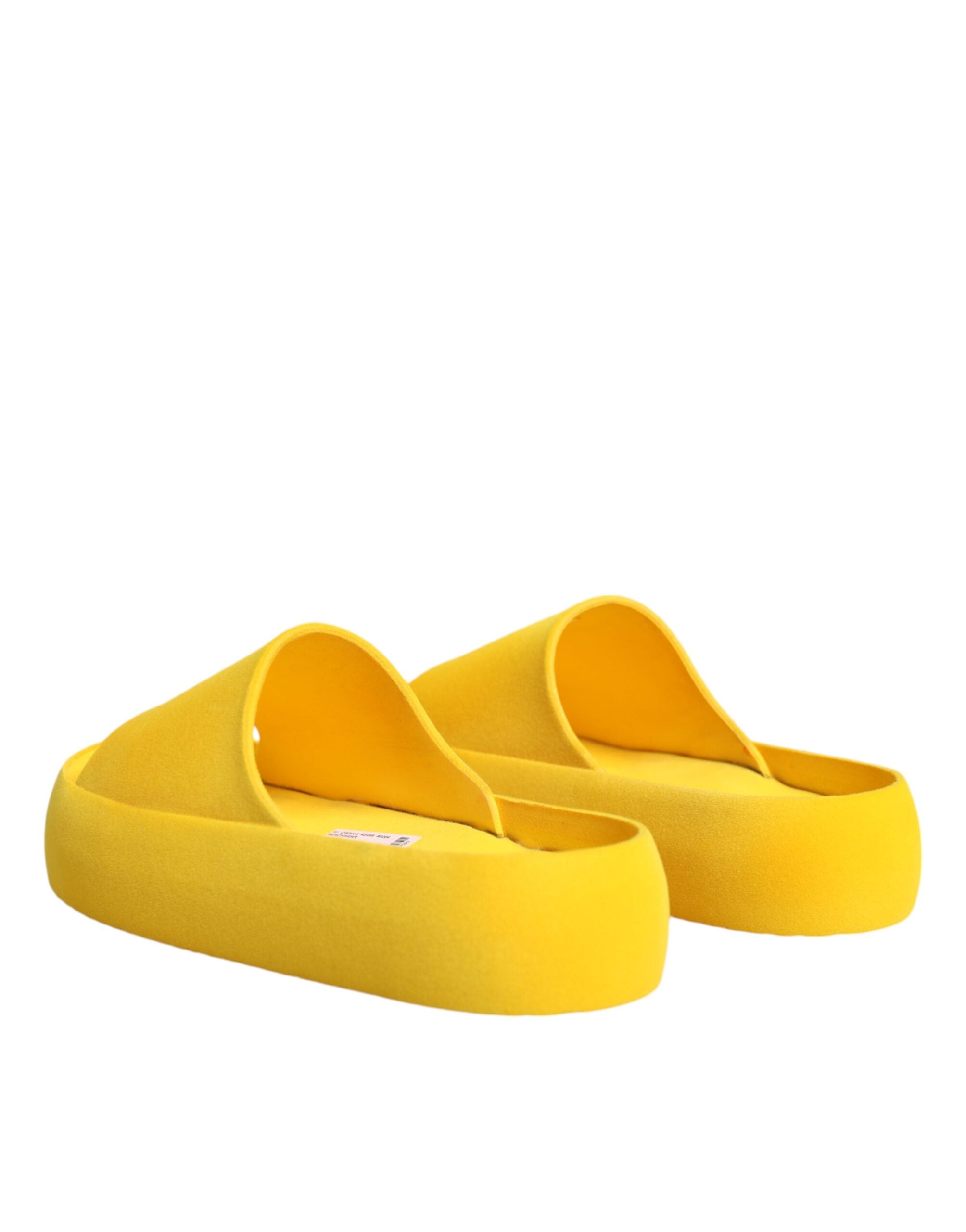 Sandales en caoutchouc jaunes Dolce & Gabbana, chaussures de plage élégantes avec semelle confortable, pour un style décontracté.
