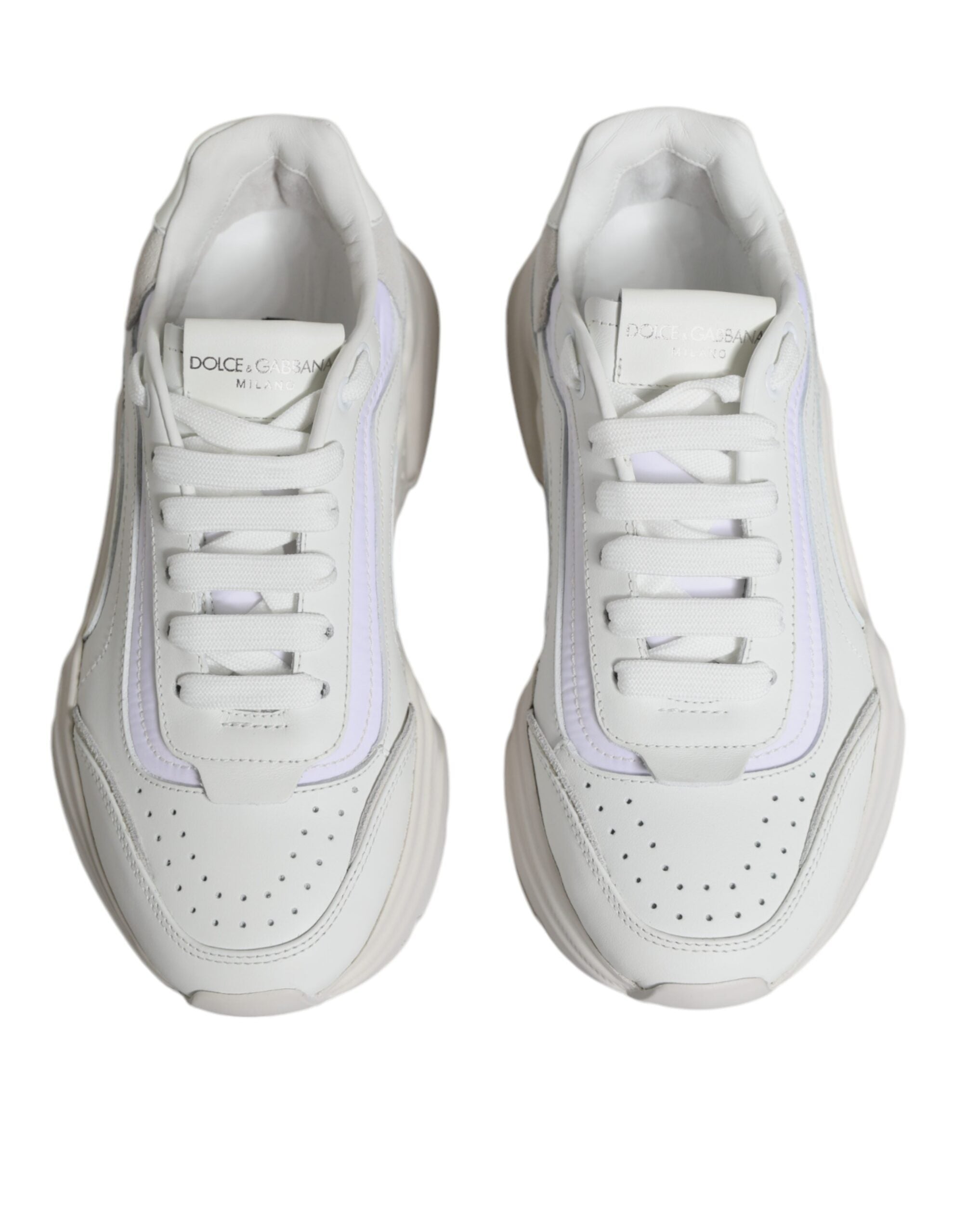 Chaussures sneakers basses blanches Dolce & Gabbana Daymaster, design élégant en toile avec détails modernes, vue de face.