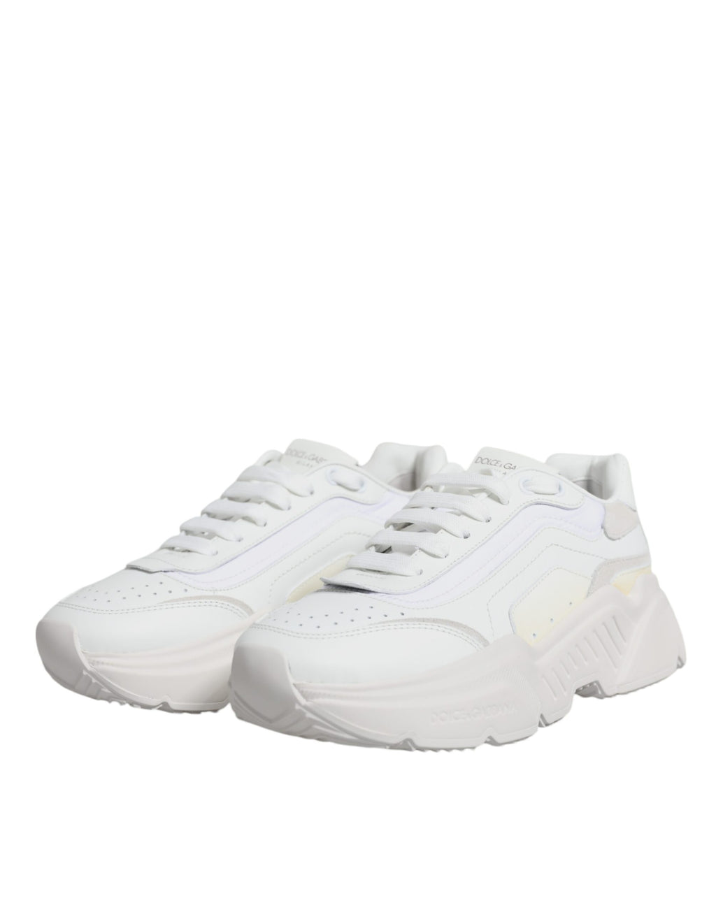 Chaussures sneakers basses blanches Dolce & Gabbana Daymaster, cuir blanc avec détails colorés, vue de côté.