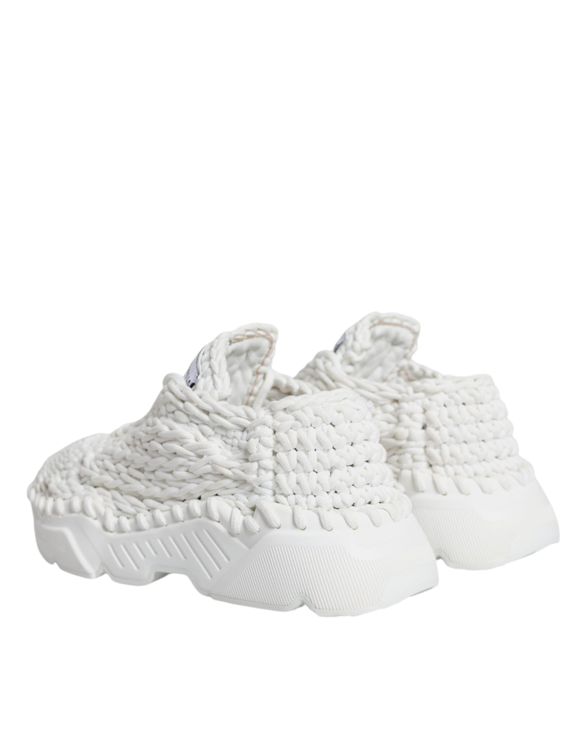 Chaussures Sneakers Dolce & Gabbana Daymaster blanches en maille, vue de face, détails du design et semelle visible
