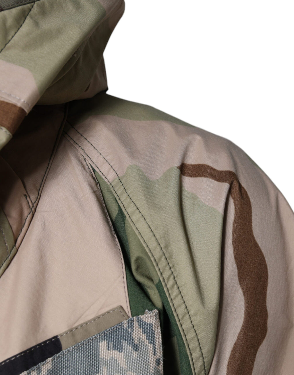 Veste à capuche zippée Dolce & Gabbana camouflage multicolore avec design coloré et détails tendance.