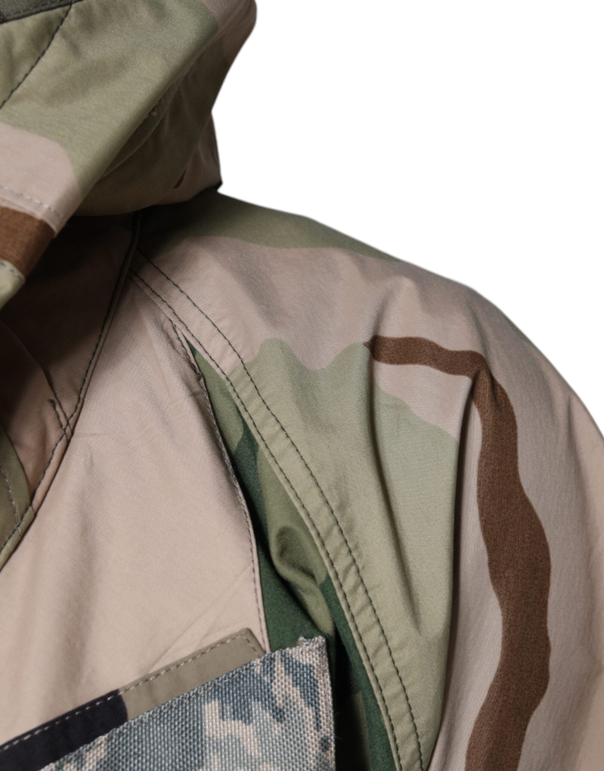 Veste à capuche zippée Dolce & Gabbana camouflage multicolore avec design coloré et détails tendance.