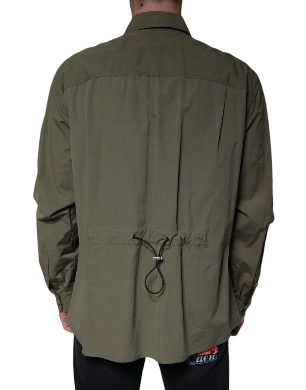 Manteau militaire vert en coton Dolce & Gabbana avec col revers, vue de face sur mannequin.