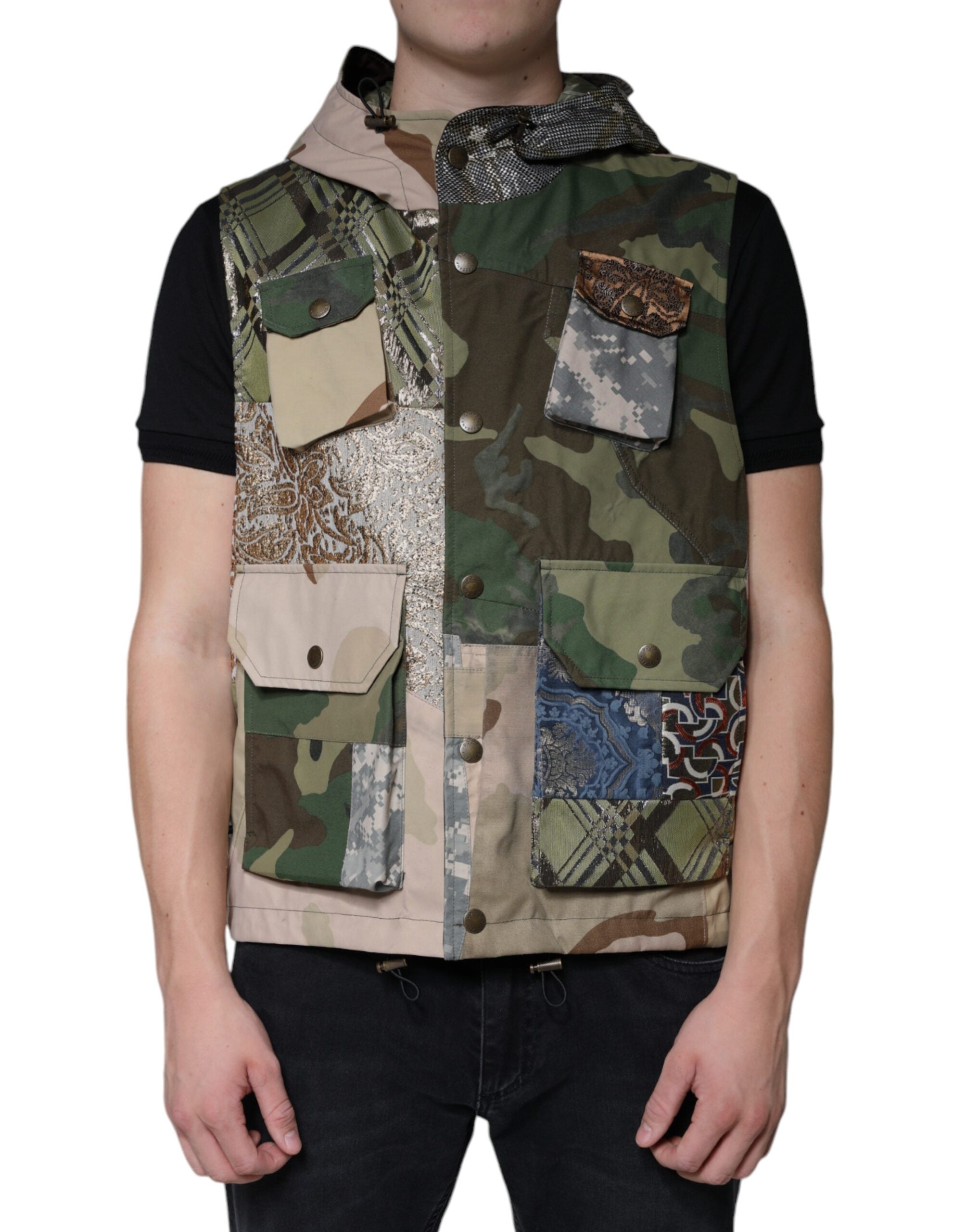 Gilet à capuche Dolce & Gabbana en patchwork multicolore, veste légère avec détails colorés et design tendance.
