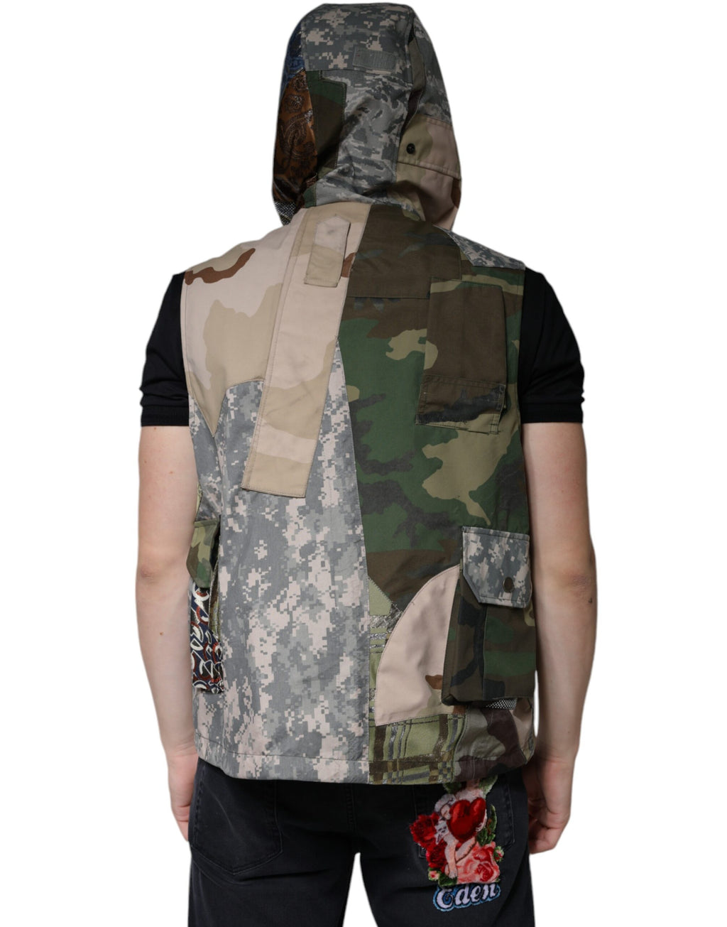 Veste à capuche Dolce & Gabbana en patchwork multicolore, style décontracté avec détails colorés et tissu contrastant.