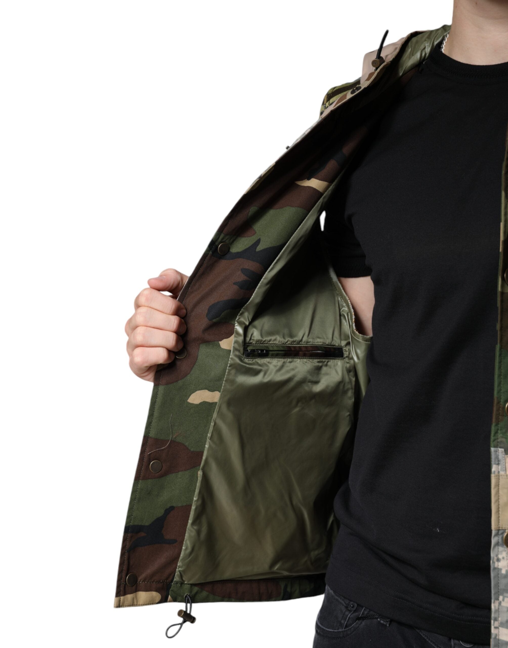 Veste à capuche multicolore Dolce & Gabbana en patchwork, design tendance avec détails colorés et style sophistiqué.