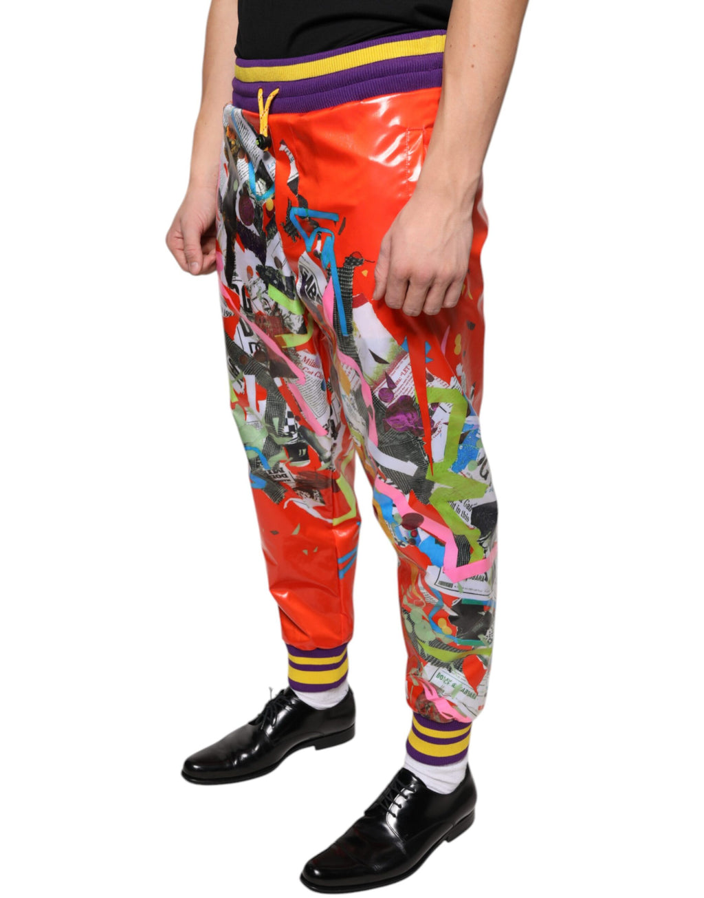 Pantalon de jogging Dolce & Gabbana multicolore avec imprimé, style décontracté, en tissu confortable.