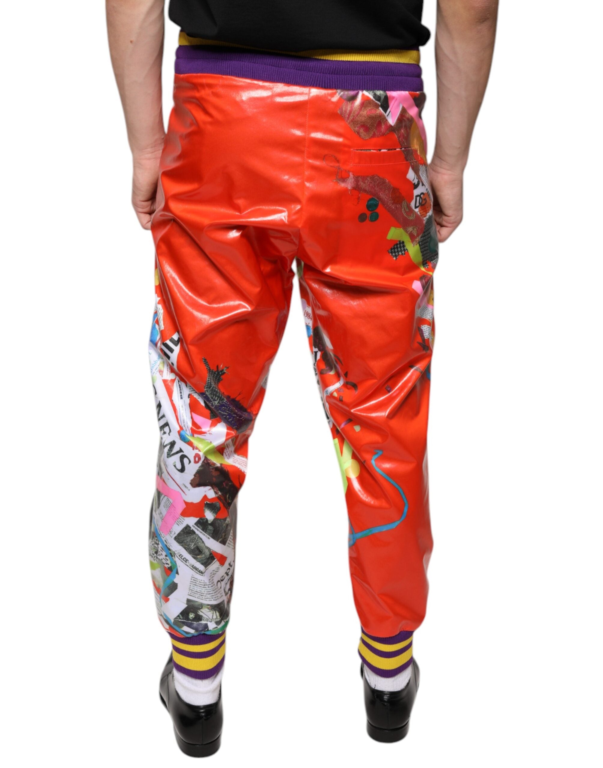 Pantalon de jogging Dolce & Gabbana multicolore à imprimé, confortable et tendance, en coton avec ceinture élastique et poches.