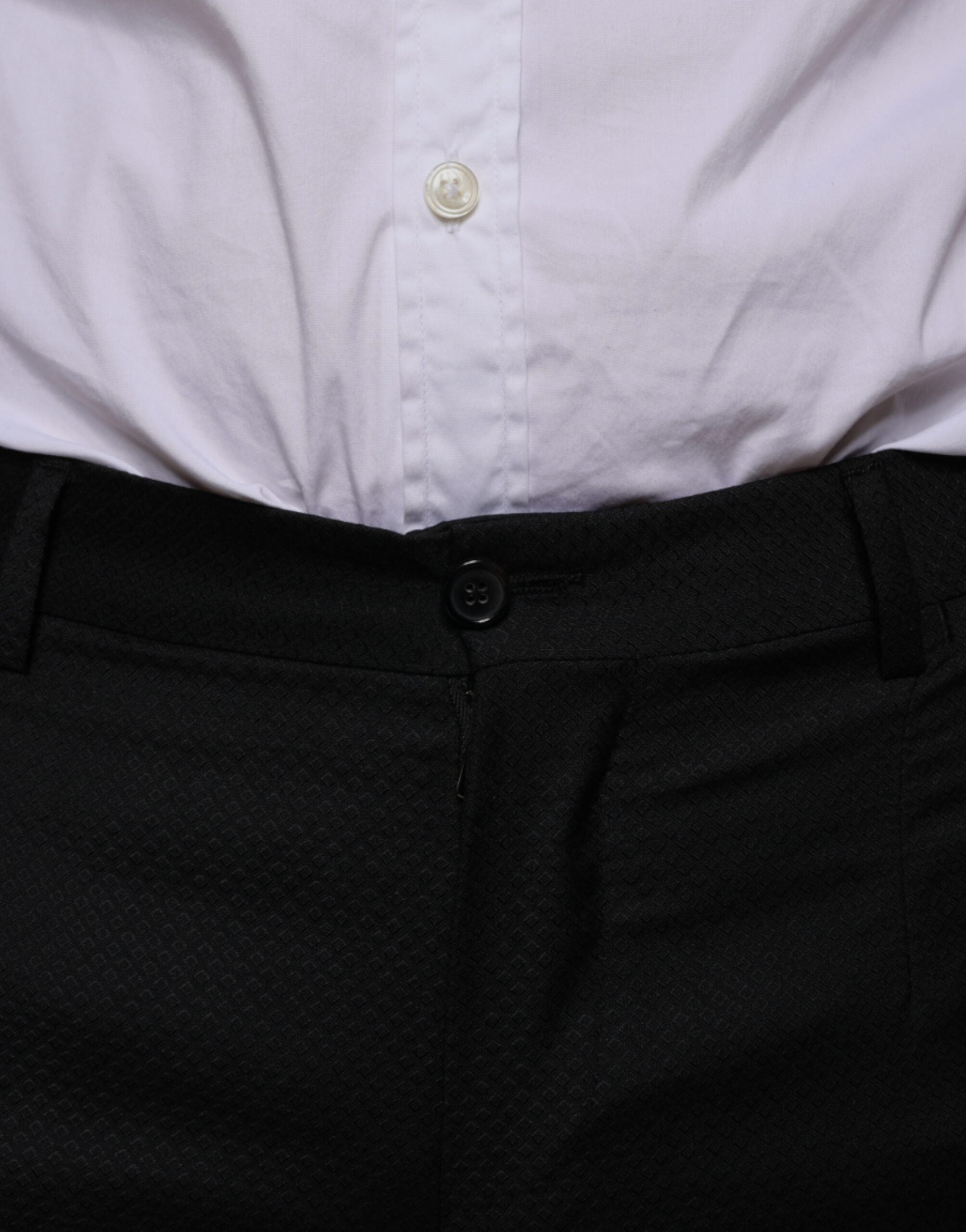 Pantalon noir en laine Dolce & Gabbana, pantalon skinny formel pour femme, détails élégants et coupe ajustée.