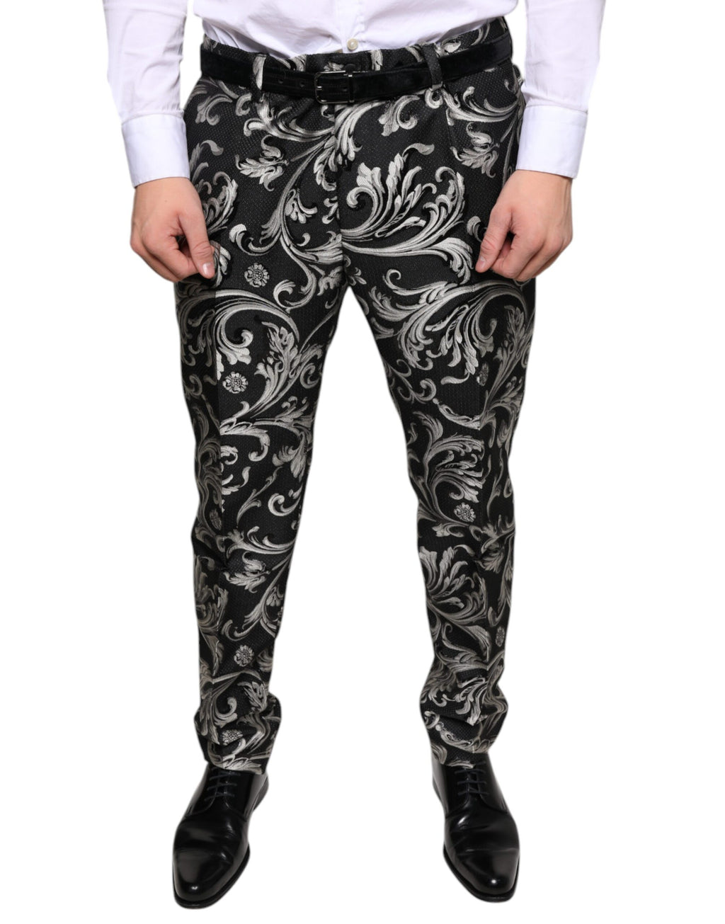 Pantalon skinny en jacquard noir de Dolce & Gabbana, pantalon élégant pour femmes, détail texturé et couture sophistiquée.