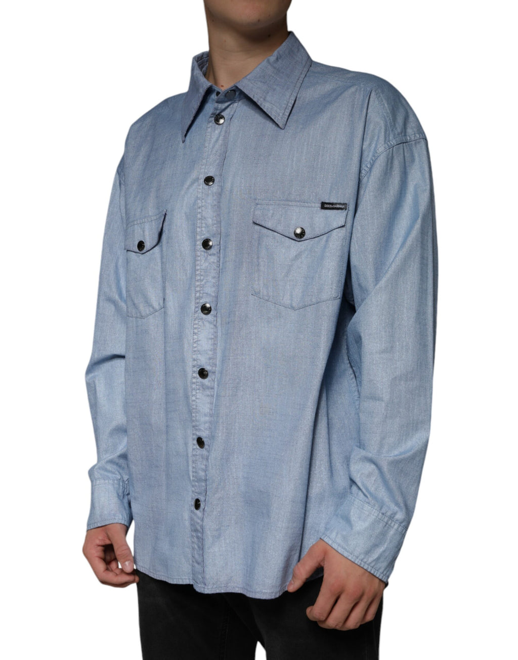 Chemise décontractée en coton Light Blue de Dolce & Gabbana, boutonnière, style casual et élégant.
