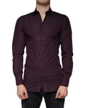 Chemise formelle Dolce & Gabbana en coton violet foncé avec détails en or, adaptée pour hommes élégants.