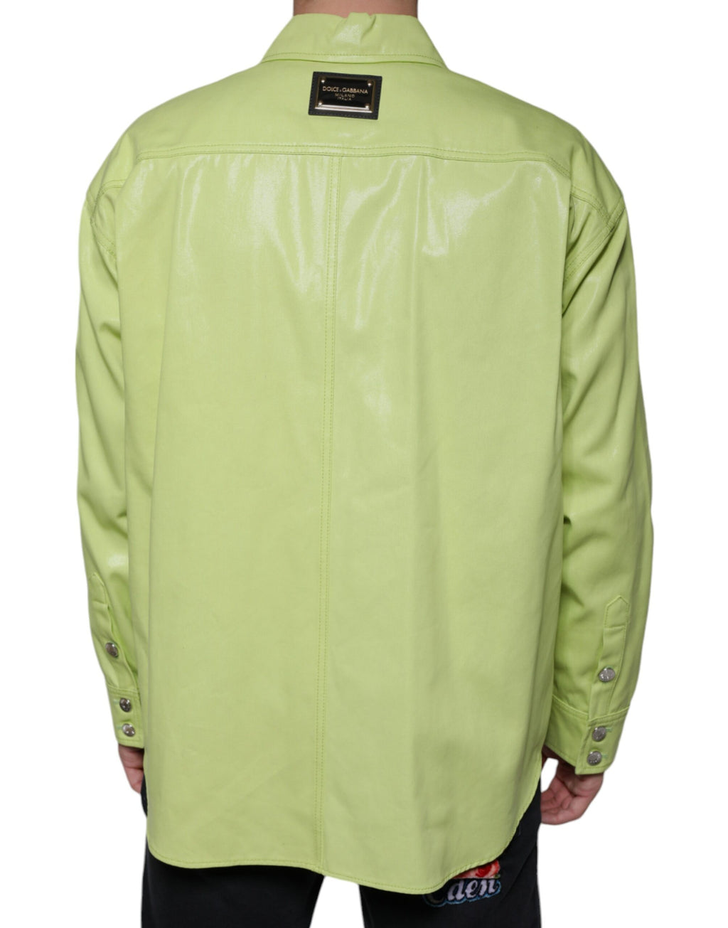 Chemise pour homme en coton vert Dolce & Gabbana avec col et boutons, vue de face.
