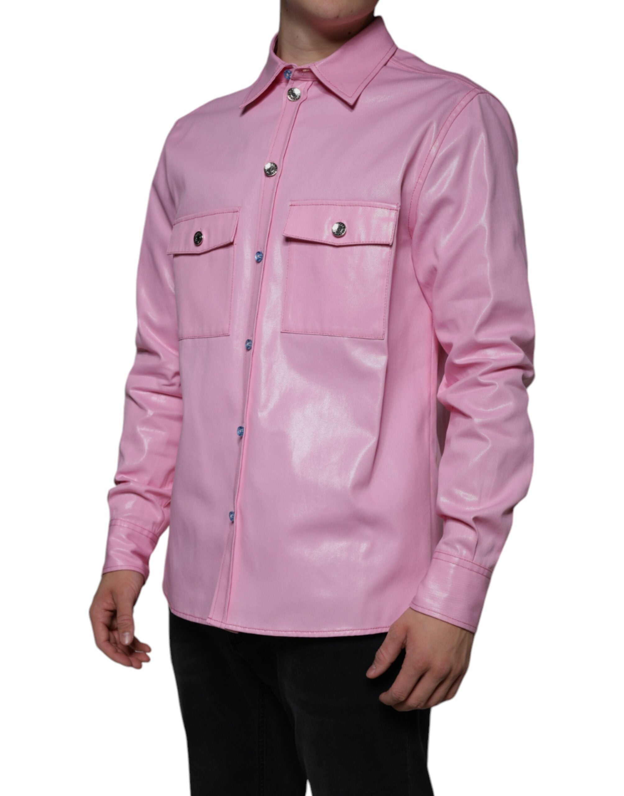 Chemise Dolce & Gabbana en coton rose avec col et boutons, vue détaillée du vêtement élégant et sophistiqué.