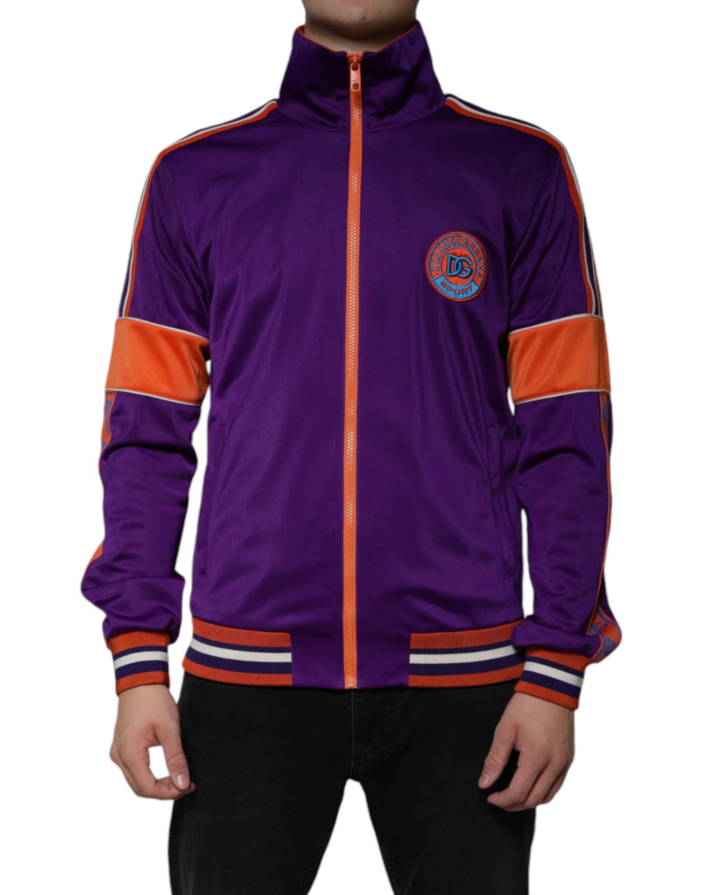 Pull Dolce & Gabbana en polyester violet à fermeture éclair longue manche, détail élégant et style sophistiqué.