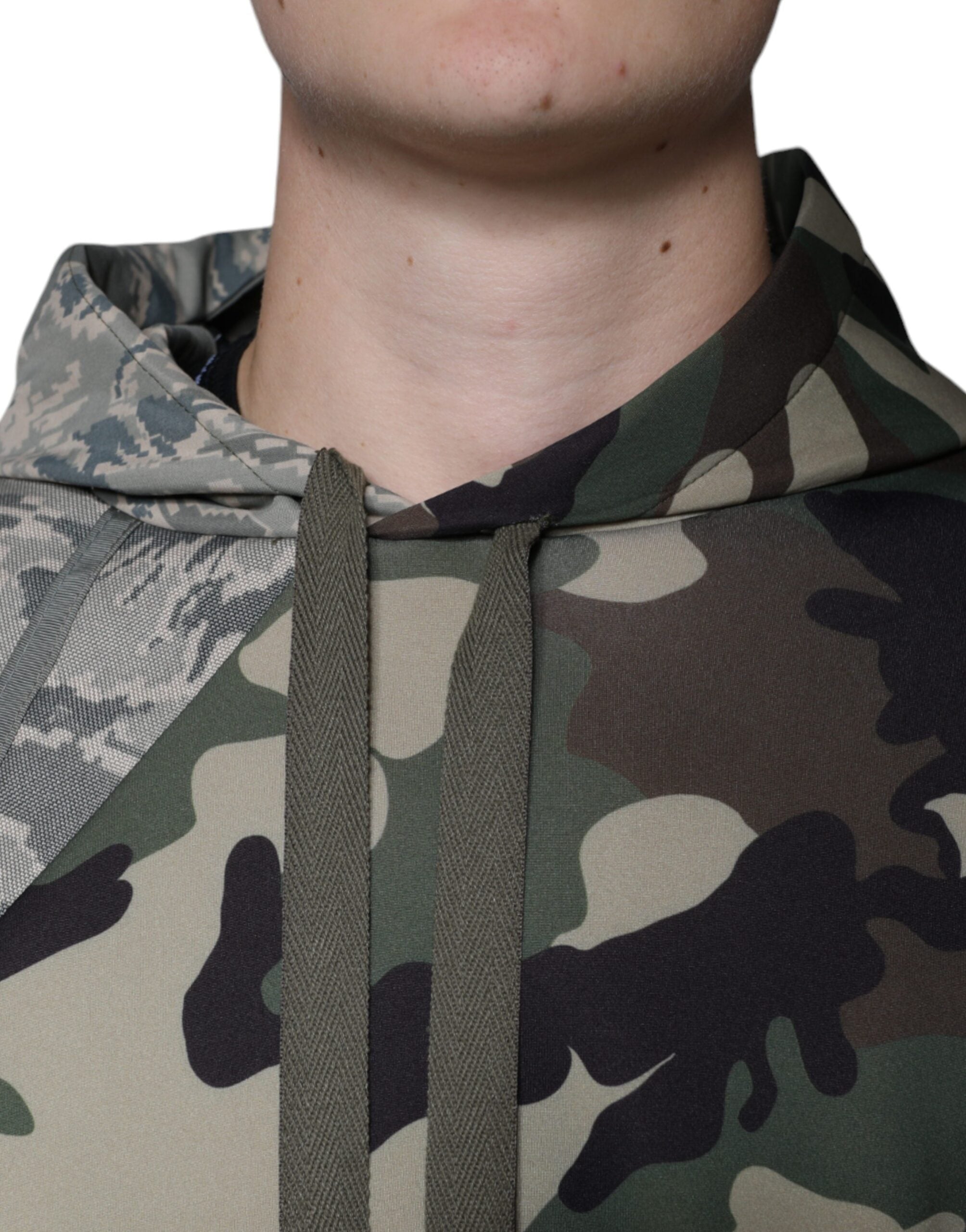 Sweat à capuche multicolore camouflage Dolce & Gabbana en coton, avec logo brodé et design tendance.