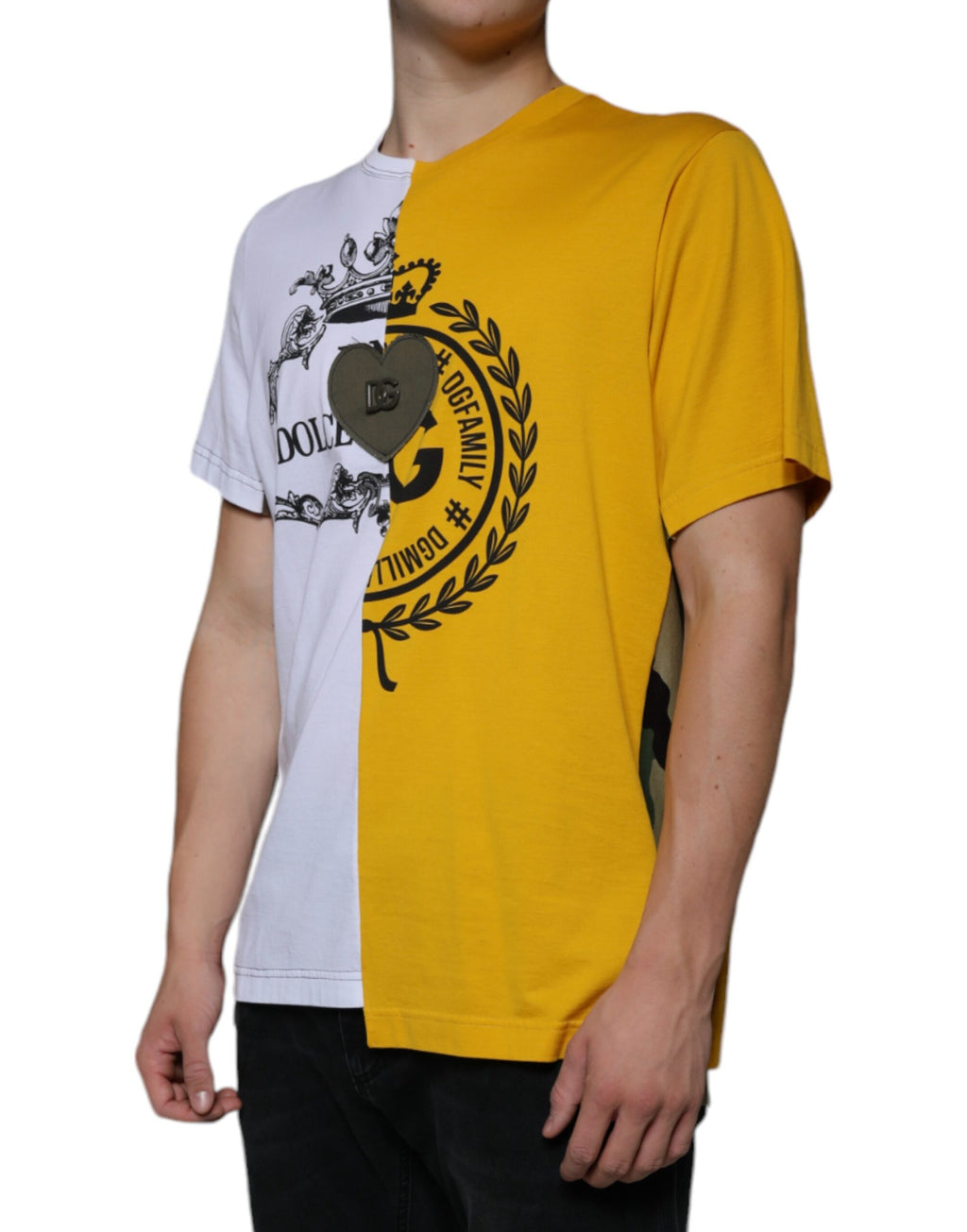 T-shirt à manches courtes Dolce & Gabbana blanc avec logo jaune et motif imprimé, en coton léger.