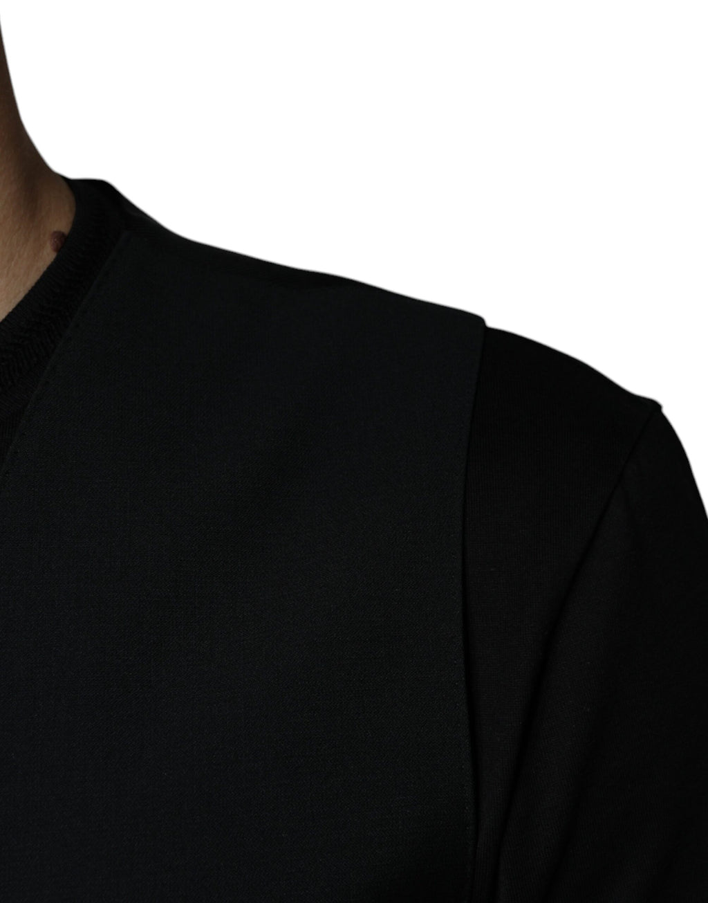 Gilet formel en laine noire Dolce & Gabbana pour homme, vêtement élégant et sophistiqué, détail de la veste sans manches.