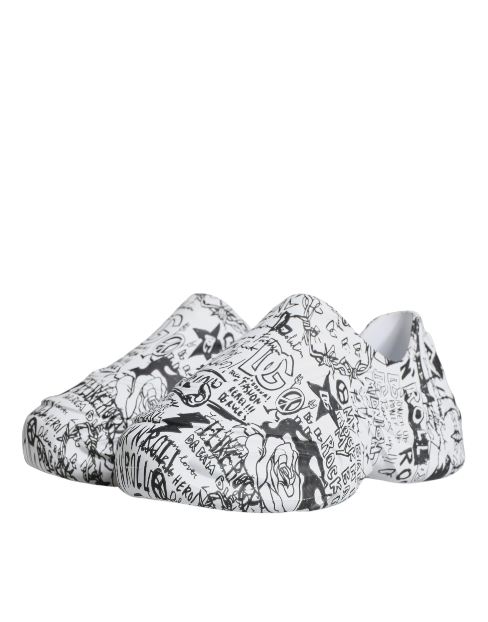 Chaussures sneakers Dolce & Gabbana Daymaster blanches et noires avec motif graffiti, vue de face.