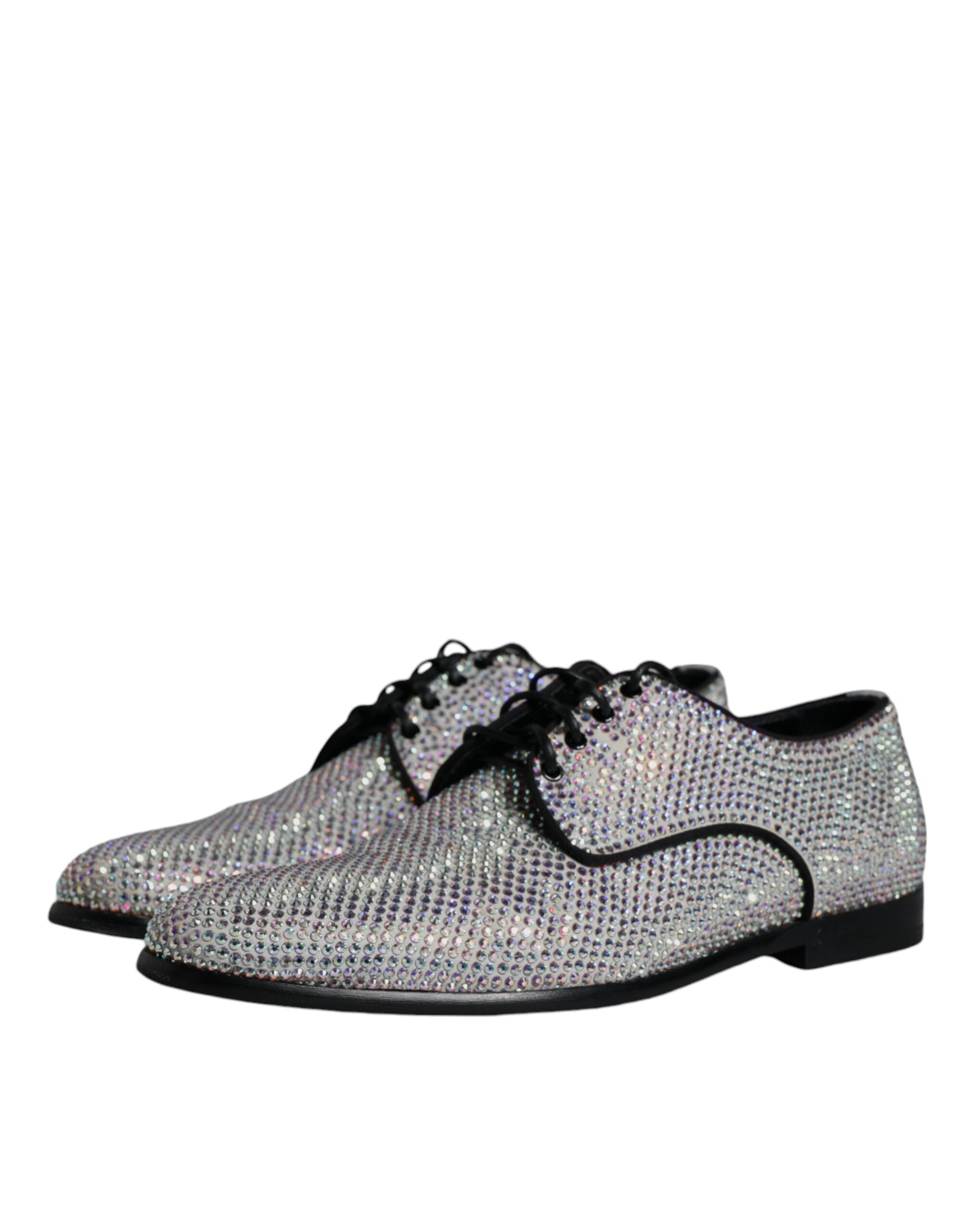 Chaussures Derby en cuir argenté Dolce & Gabbana avec strass, élégantes et sophistiquées, visibles en gros plan.