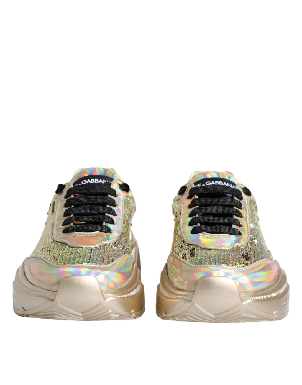 Chaussures Dolce & Gabbana Daymaster en sneakers dorés à sequins iridescents, vues de face avec détails brillants.