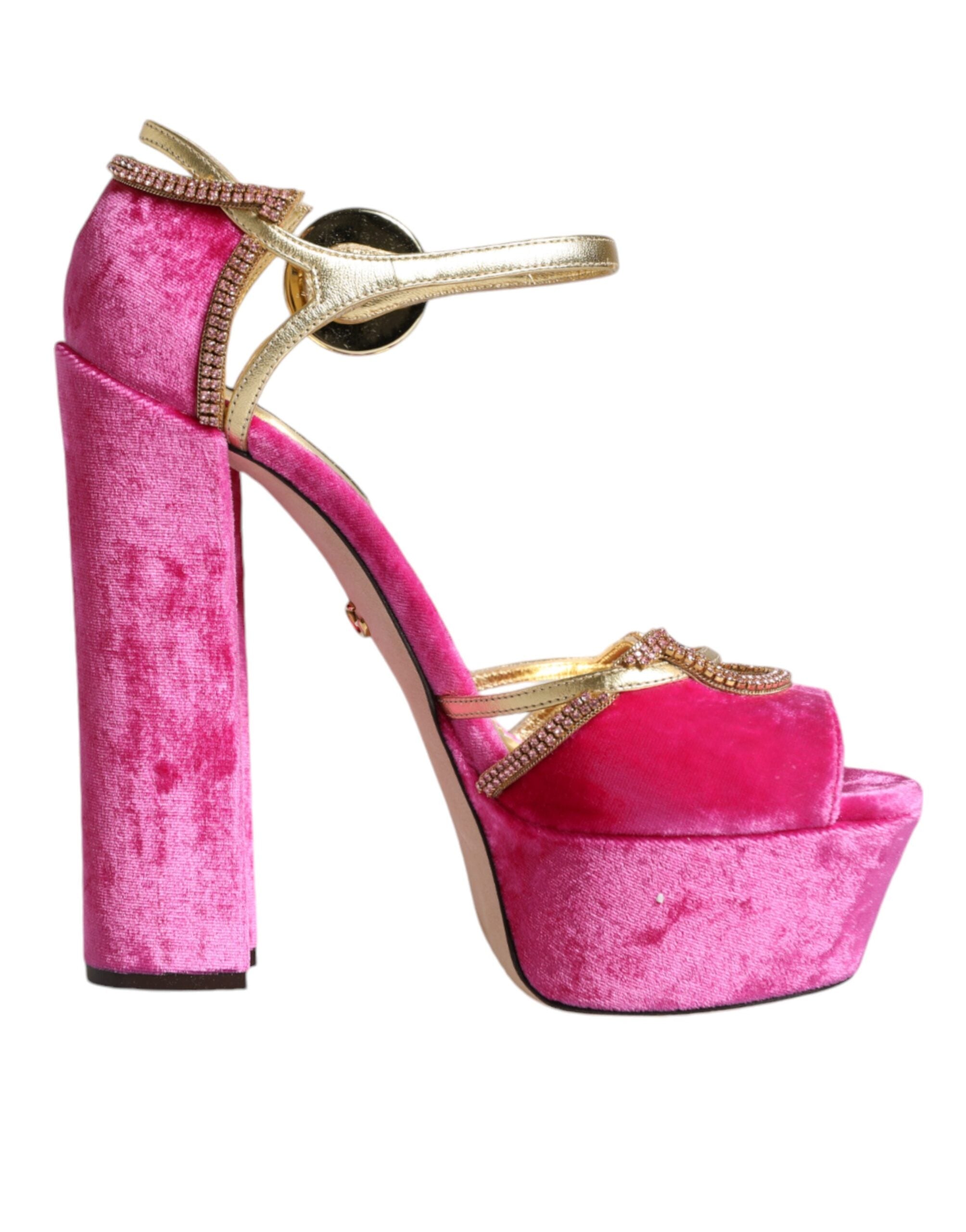Sandales à talons rose en velours Dolce & Gabbana avec bride à la cheville et plateforme, chaussures élégantes pour femme.