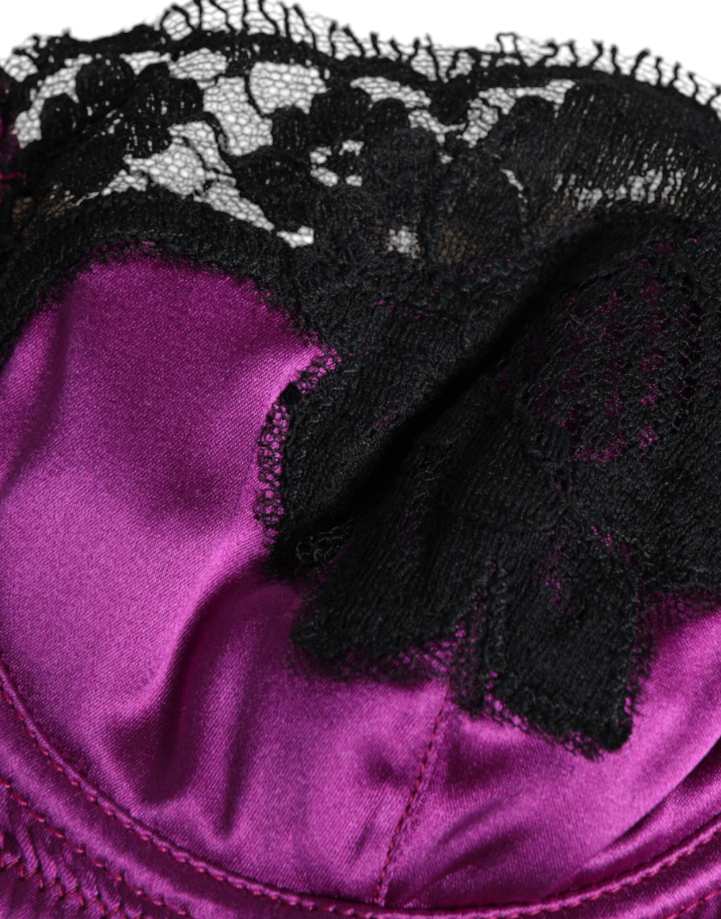 Soutien-gorge balconnet en soie violette Dolce & Gabbana avec armatures, élégant et confortable.