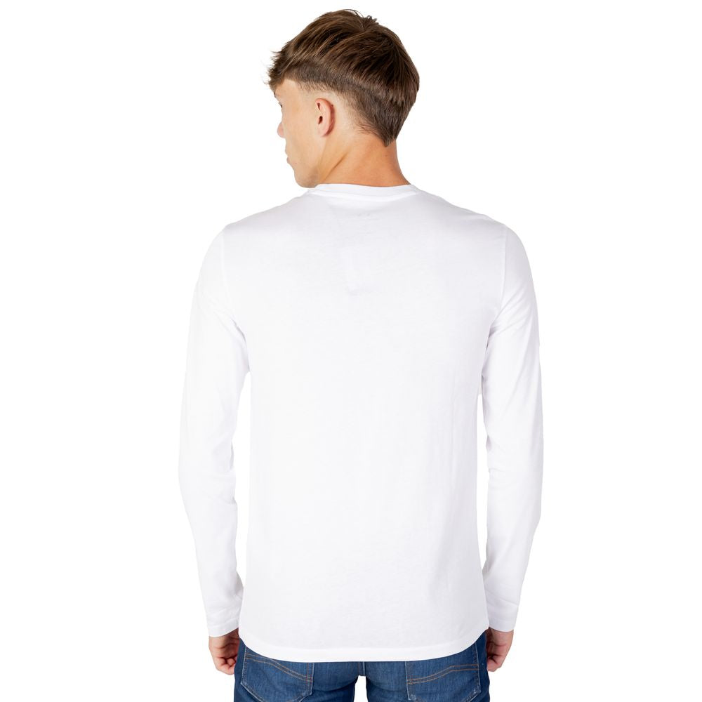 T-shirt en coton blanc à manches longues de la marque Armani Exchange, vue de face, détail du col et du logo.