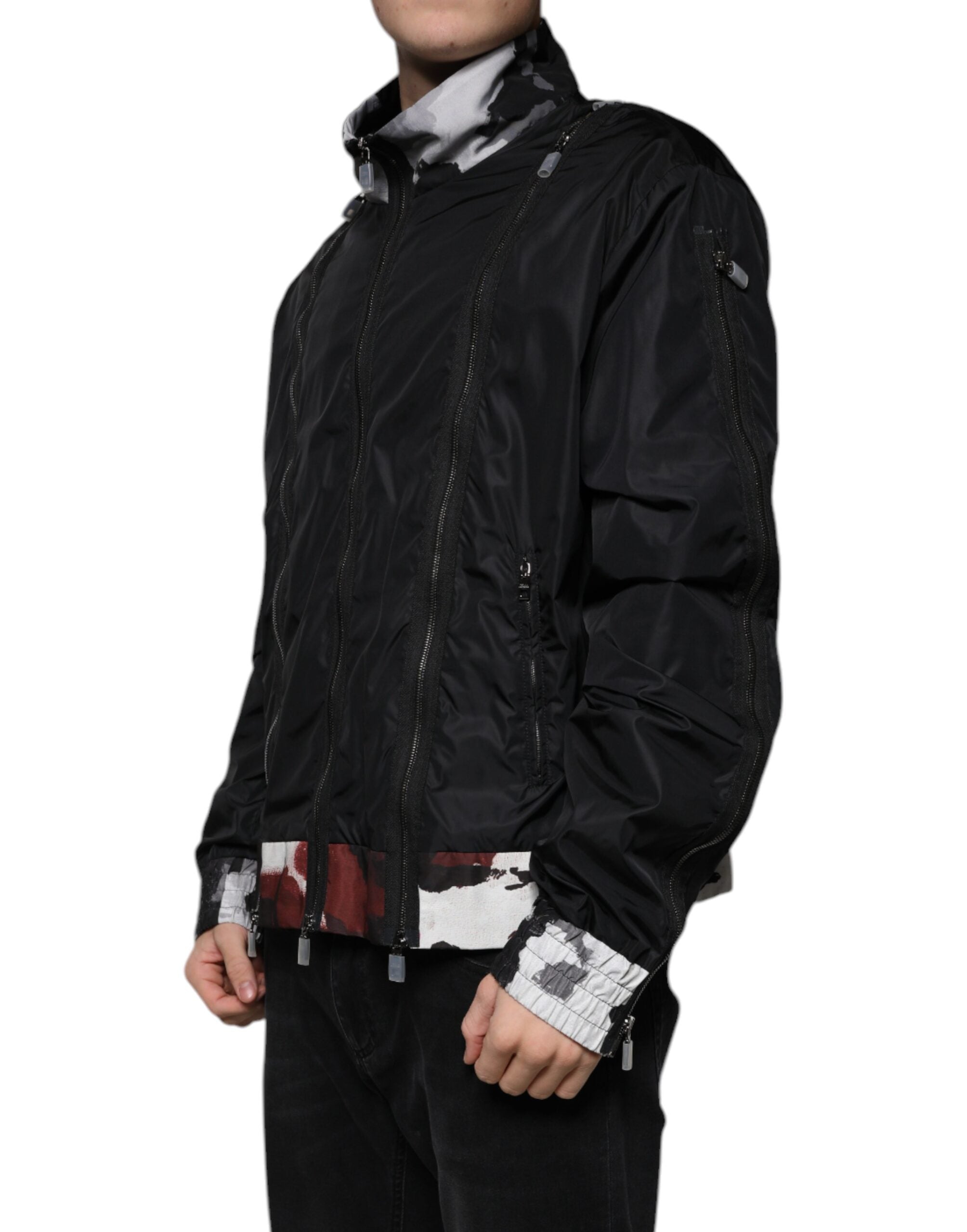 Veste bomber homme en nylon noir Dolce & Gabbana avec fermeture éclair complète, style moderne et décontracté.