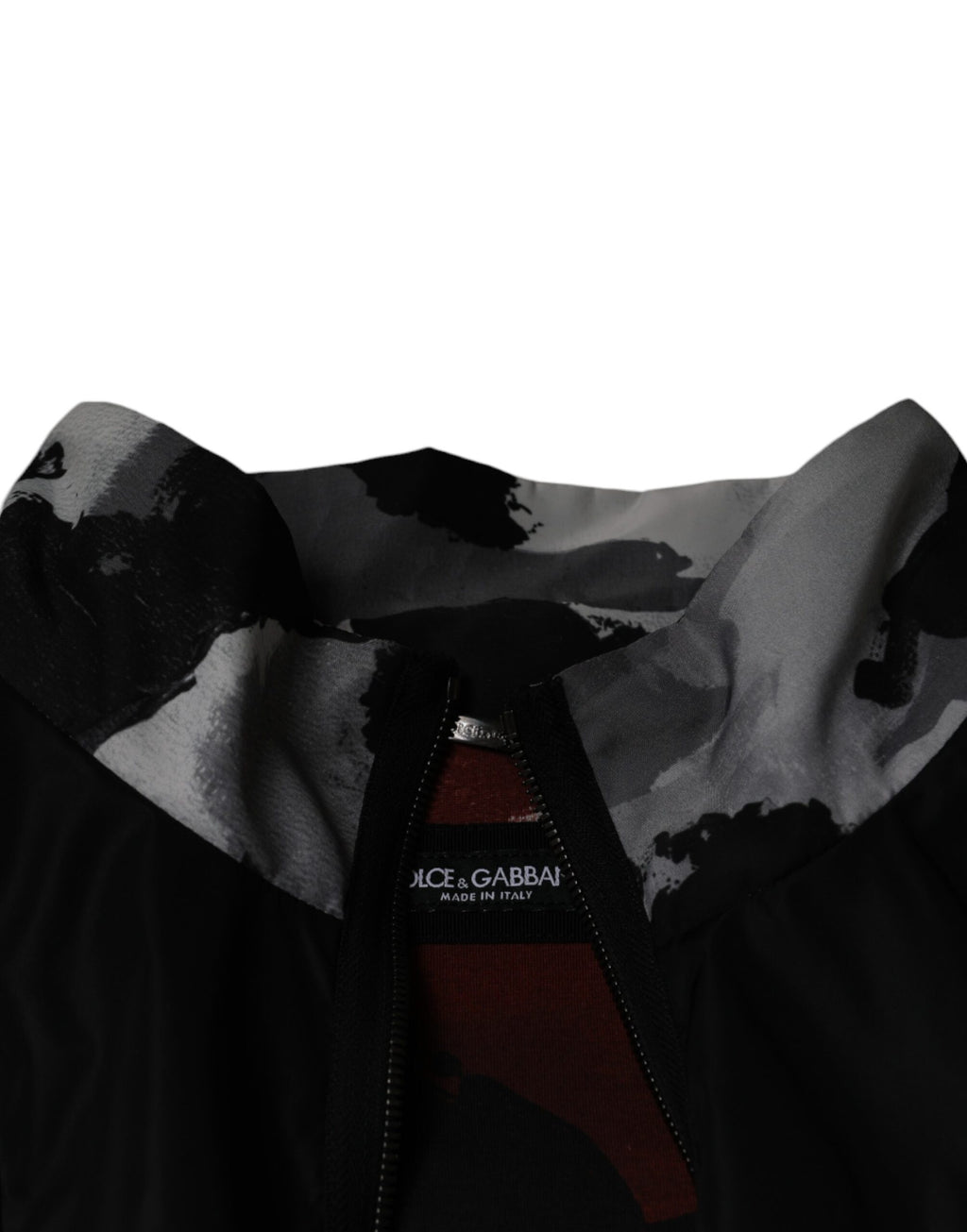 Veste bomber noire en nylon Dolce & Gabbana pour homme avec fermeture éclair complète, style moderne et élégant.