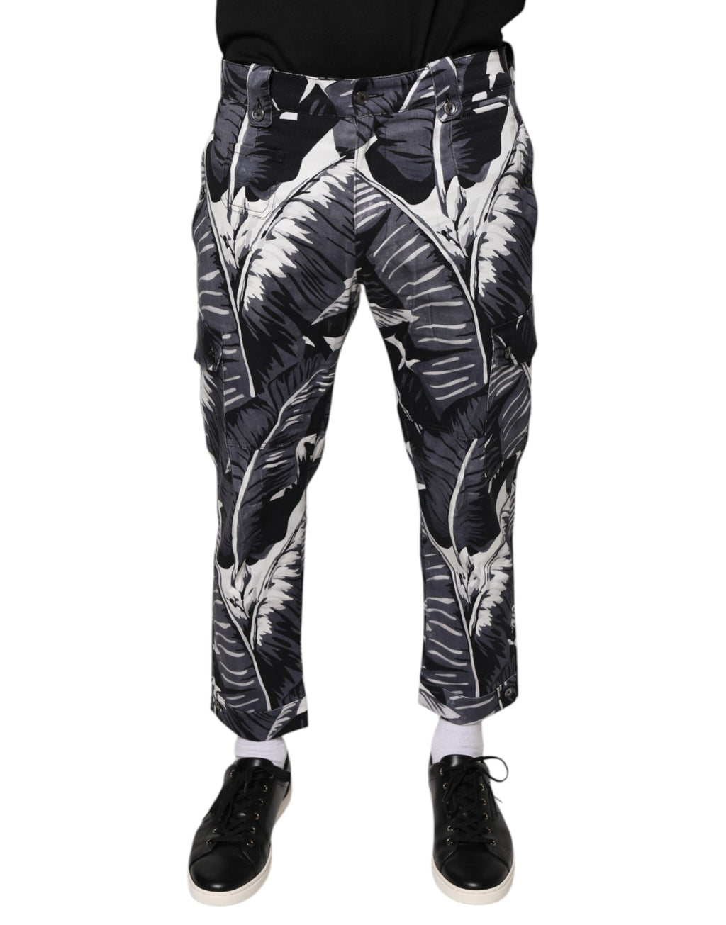Pantalons capri en coton stretch gris avec motif banane en feuilles de palmier Dolce & Gabbana, style élégant et confortable.