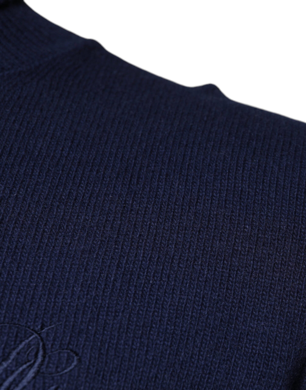 Pull en laine bleu Dolce & Gabbana à col roulé, pull-over élégant avec texture douce et coupe classique.