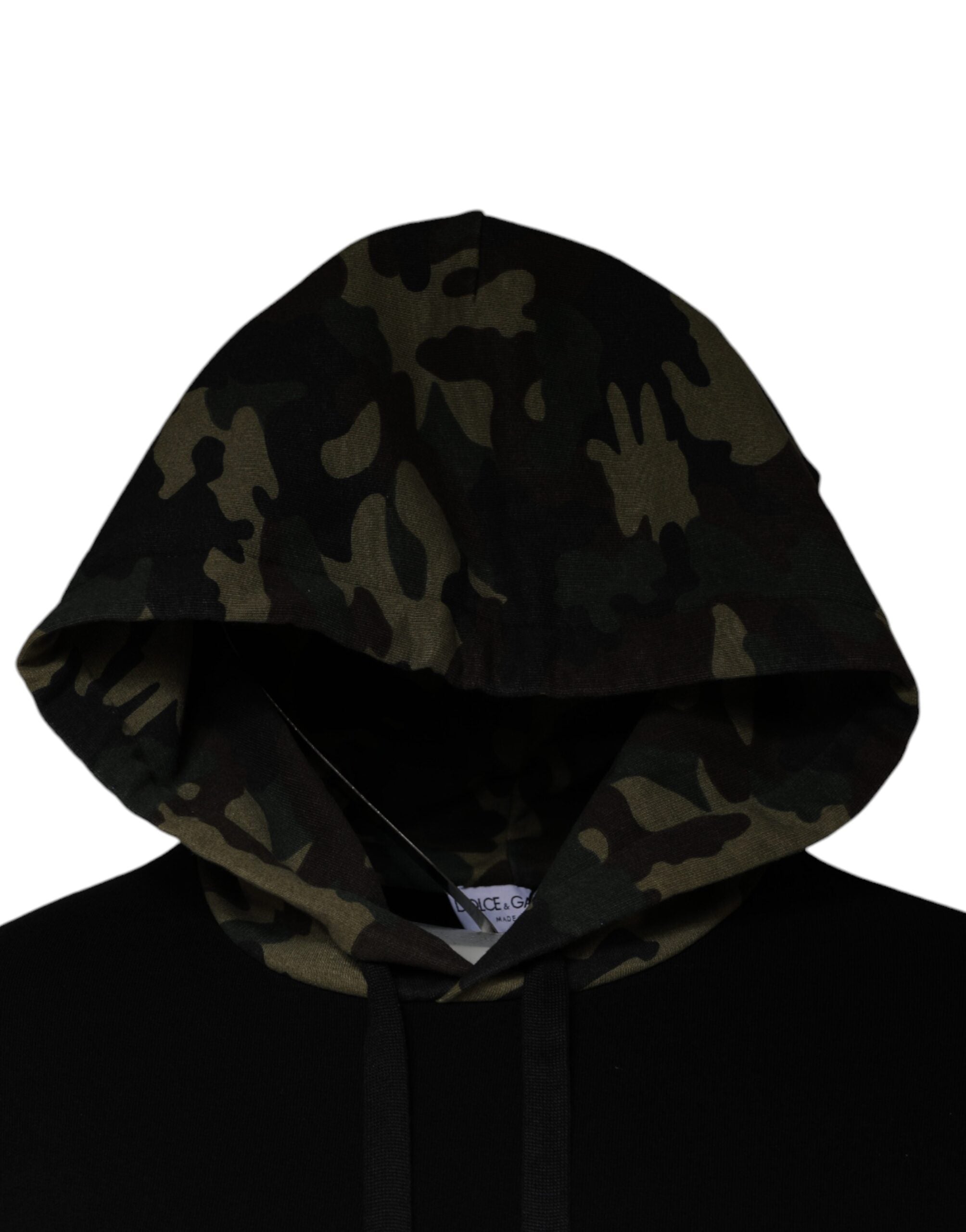 Sweat à capuche camouflage noir Dolce & Gabbana en tissu doux, avec capuche et logo discret visible sur le devant.