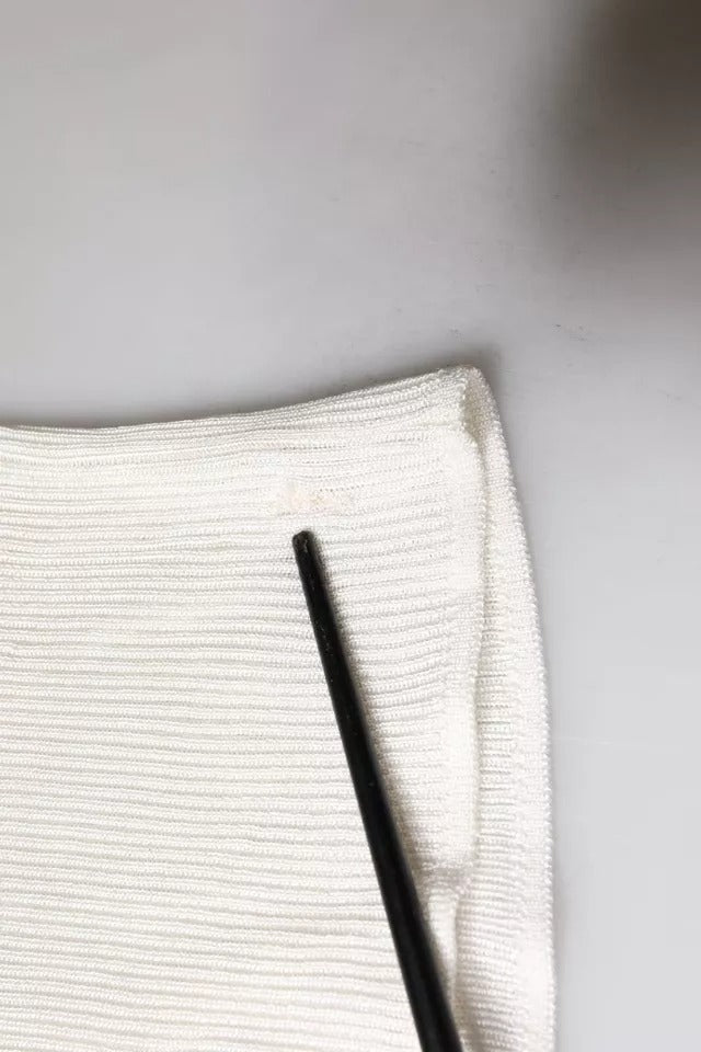 Pull homme Dolce & Gabbana en maille blanche à col roulé à manches longues, élégant et confortable.