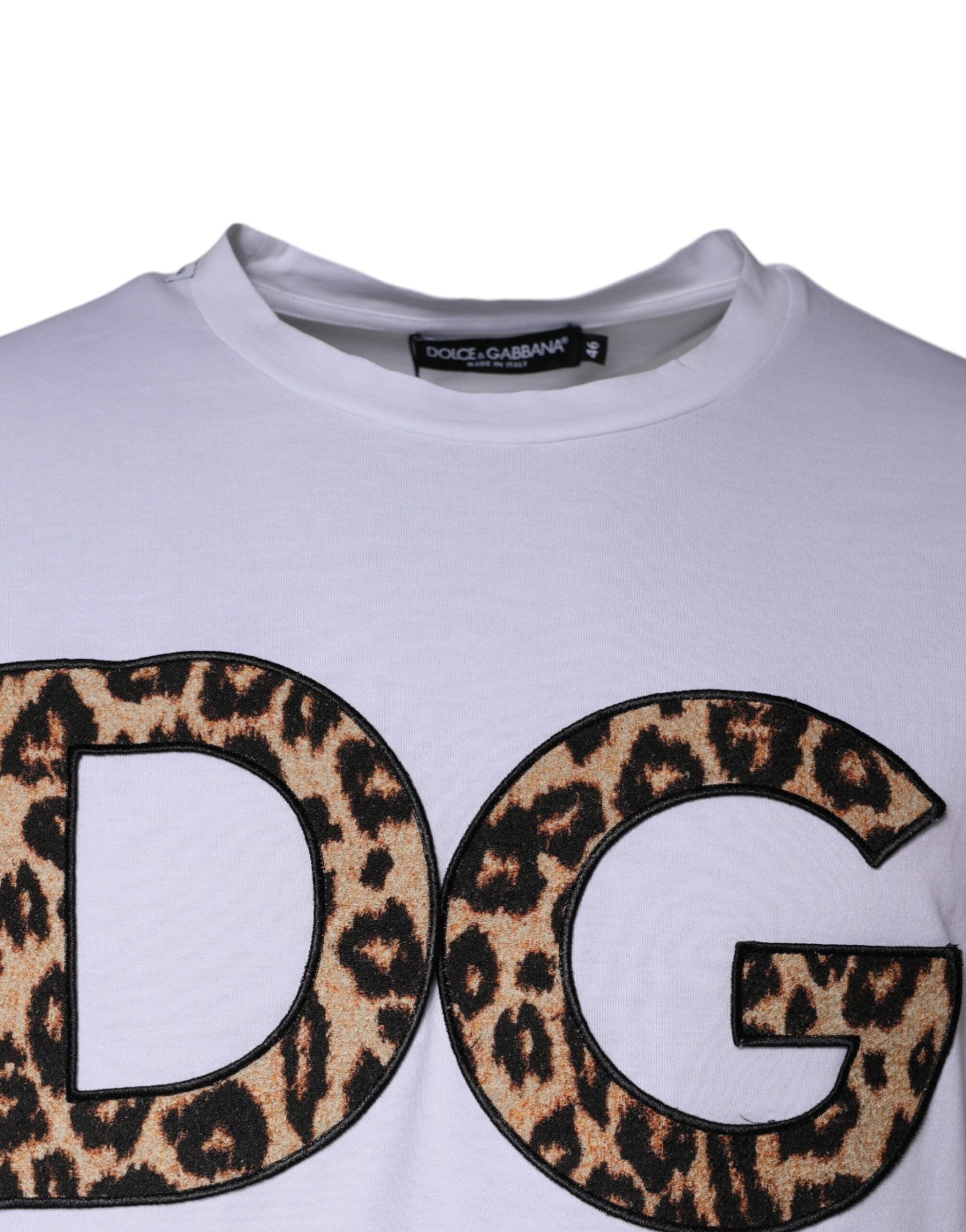 T-shirt blanc Dolce & Gabbana en coton avec logo DG, manches courtes, vue de face.