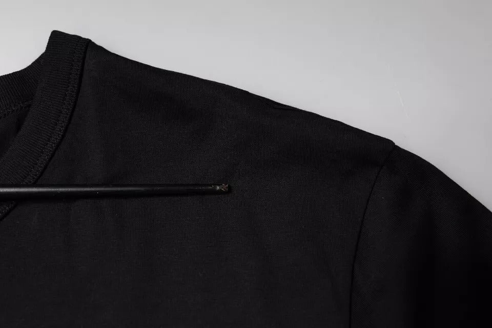 T-shirt à manches courtes en coton noir Dolce & Gabbana avec col rond, vue de face, élégant et décontracté.