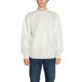 Sweat-shirt blanc en coton recyclé de Calvin Klein Jeans, coupe décontractée, avec logo discret sur la poitrine.